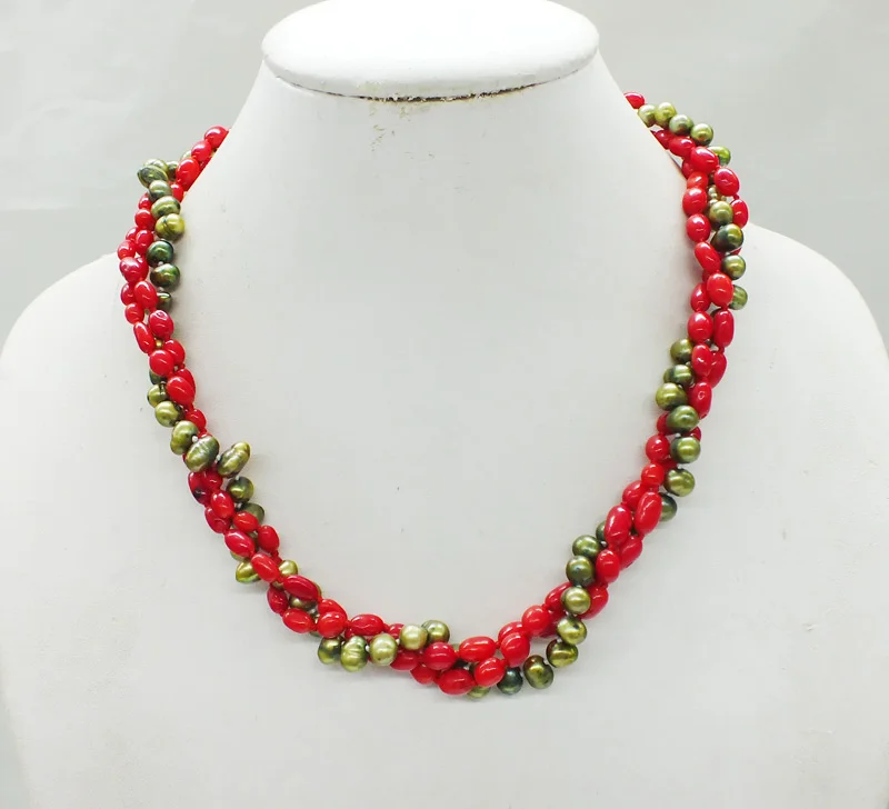 

Coral, pearls, 3 strands.Combination.Beautiful necklace 19"