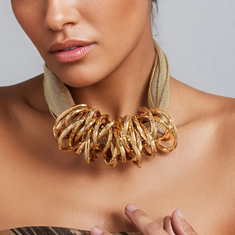 Statement Retro Halskette Choker Geometrische Accessoires für Frauen Mädchen Hochzeit Party Schmuck
