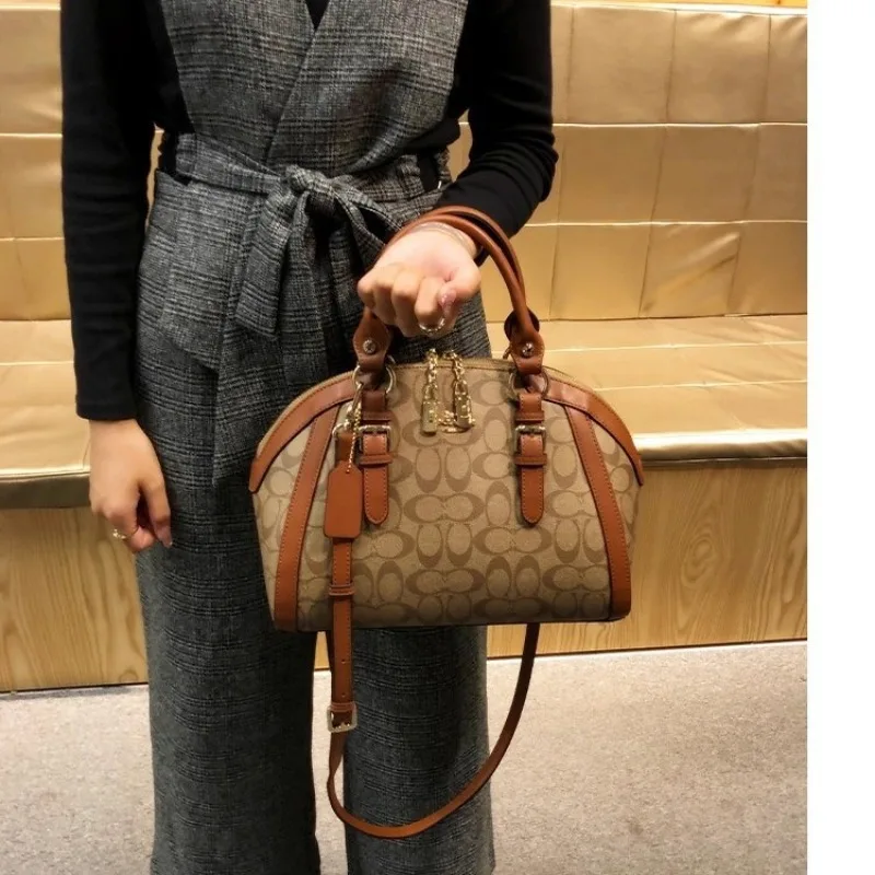 Women's 2025 New Luxury Retro Clutch Tote - Stylish Commuter Crossbody Shoulder Bag, Elegant Shell-Shaped Handbag for Women