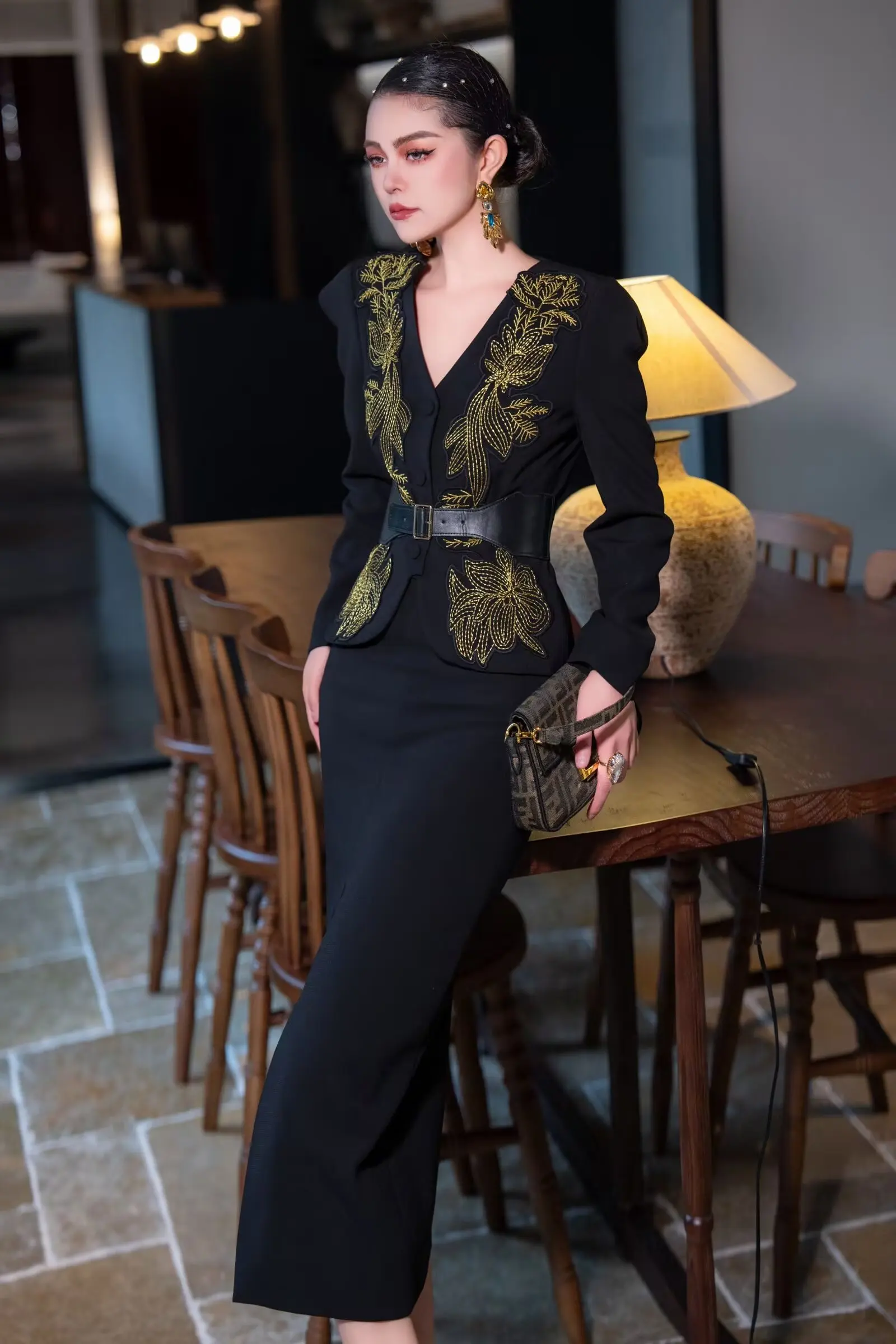 SEQINYY Elegant Black Suit Spring Autumn New Fashion Design Women Runway Embroidery Flower Jacket Belt + Split Skirt Slim