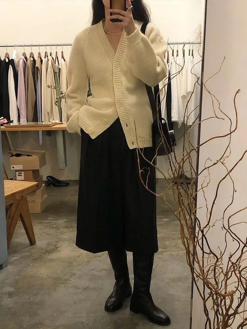 ルーズ長袖ニットオープンカーディガン女性の秋冬薄手のアウター V ネック多用途トップファッショナブルな怠惰なスタイル