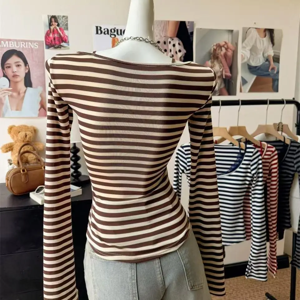 Autumn New Style Hot Girl Lace Trim Splicing Striped Long Sleeve Women's Slim Fit Integrated Chest Pad Top T-shirt