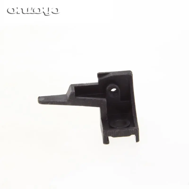 Industrial Overlock Sewing Machine Spare Parts For SIRUBA 747 four-thread Sewing Machine Upper Knife Clamp KR19