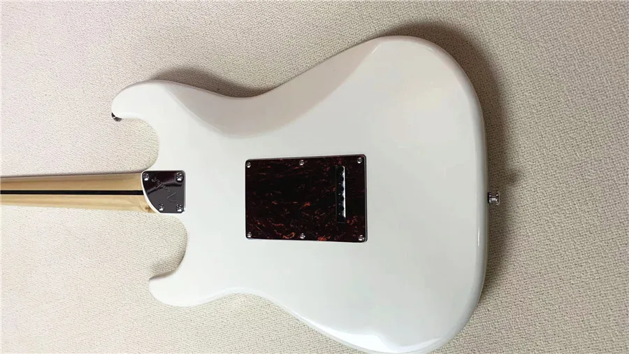 Classic high-quality white 6-string small double shake electric guitar red turtle shell protector board maple guitar neck