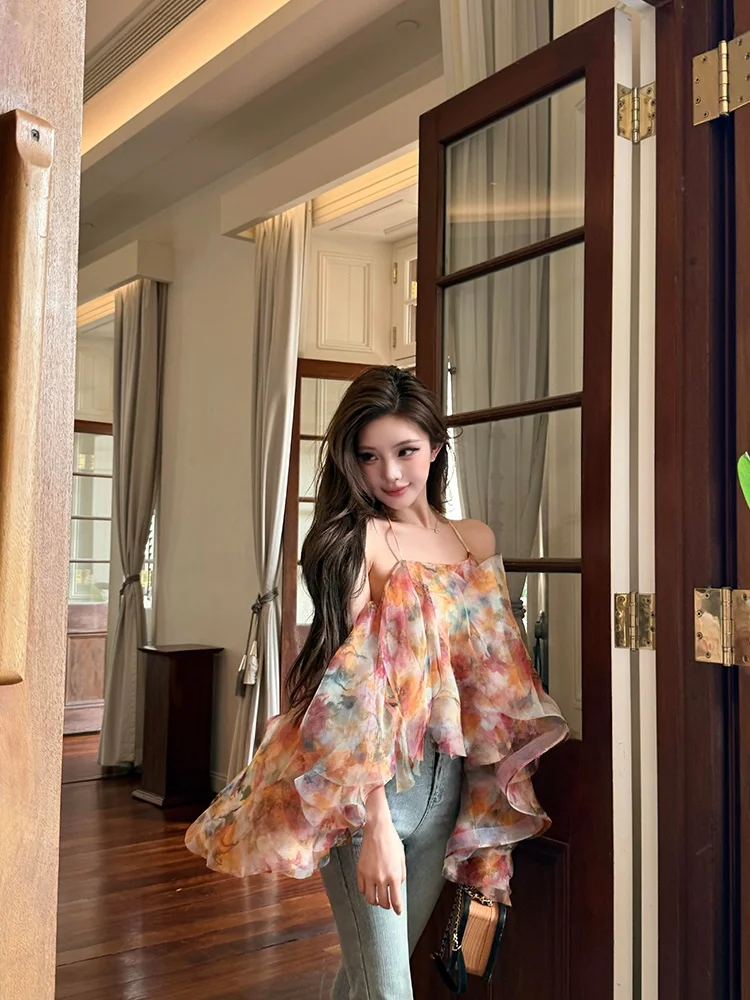 

Elegant Off-Shoulder Lace Vest Women's Fashionable Innerwear Outerwear Beautiful Flounce Sleeveless Shirt Summer Season