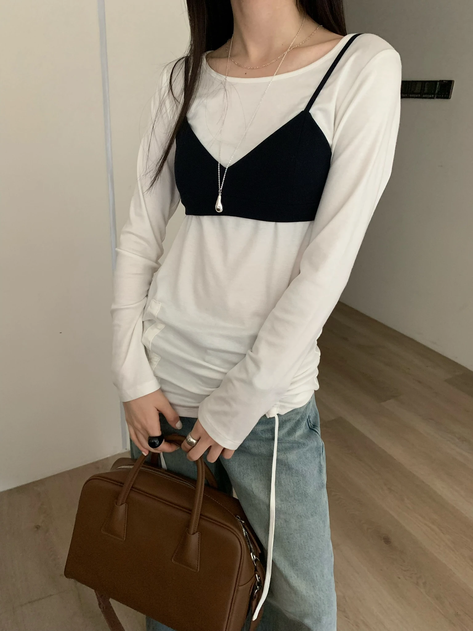 

Slimming Long Sve round Ne Loose Women's Base irt Design Sensation Casual Faion Commute Sle Autumn Wear