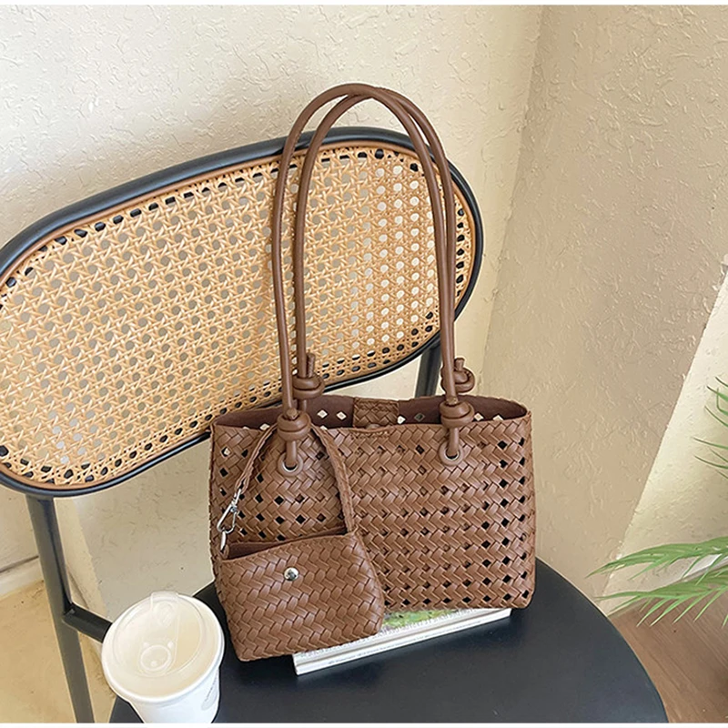 Taschenset, ausgehöhlte gewebte Schultertasche mit passender Geldbörse, lässige Damen-Sommerhandtasche mit Tragegriff, vielseitige weiche Tasche für den Arbeitsweg – Detail 11