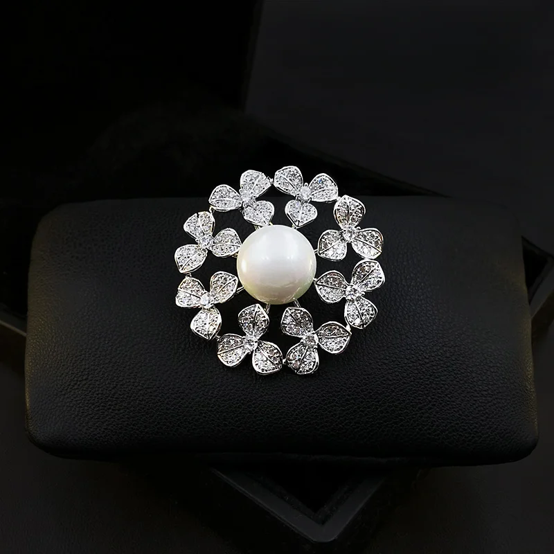 

1515 Luxury High-End Garland Flower Brooch Women's Suit Dress Pin Round Corsage All-Match Coat Sweater Accessories Pearl Jewelry