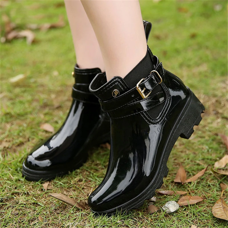 Rain Boots Women Leather Pu Ankle Bootie Waterproof Rubber Walking Shoes Girls Fashion Ladies Winter Shoes for Outdoor Rainy Day