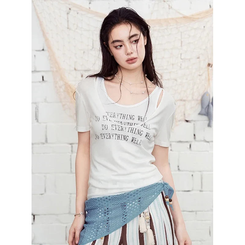 ELFSACK Double-Layer Textured Fitted T-Shirt Off-Shoulder Ruched Short Sleeve Top