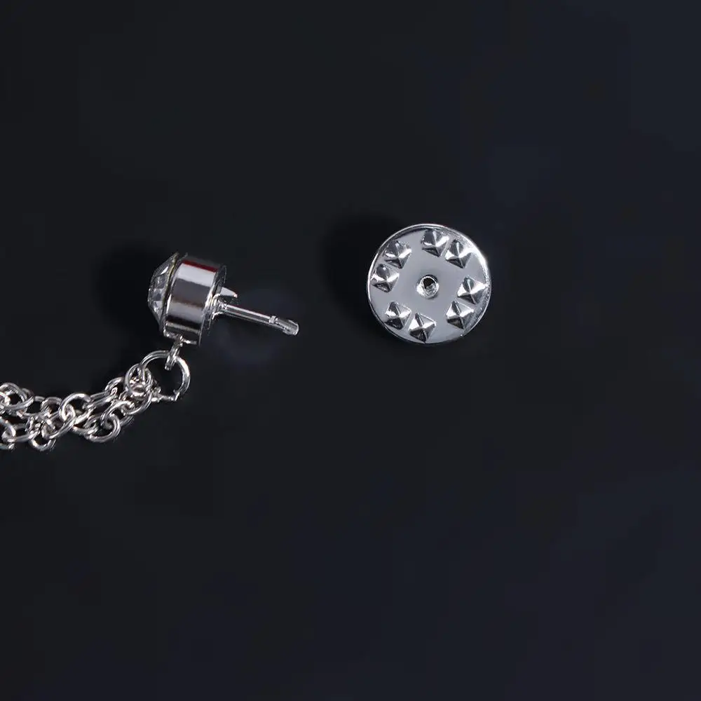 Unique Rhinestone Eagle Tassel Brooch Vintage Alloy Men Brooch Exquisite Clothing Accessory Suit Lapel Pin Collar Decoration