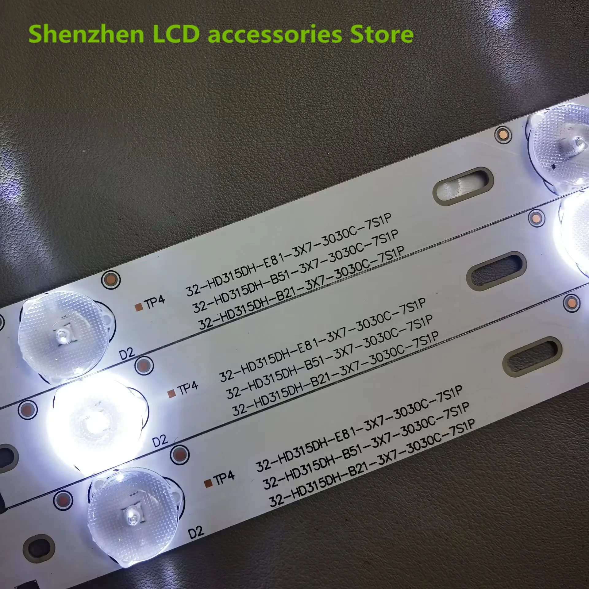 ل Hisense_32_HD315DH_E81_3x7_3030C_7S1P Hisense_32_HD315DH 595 مللي متر 3 فولت 32 بوصة استخدام الألومنيوم 100% جديد LCD إضاءة خلفية للتلفاز بار