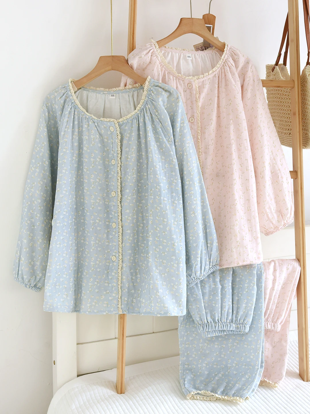 Pure Cotton Ladies Sleepwear Double Layer Gauze Print Thin Long Sleeve round Neck Home Clothes Two Piece Set Spring Summer