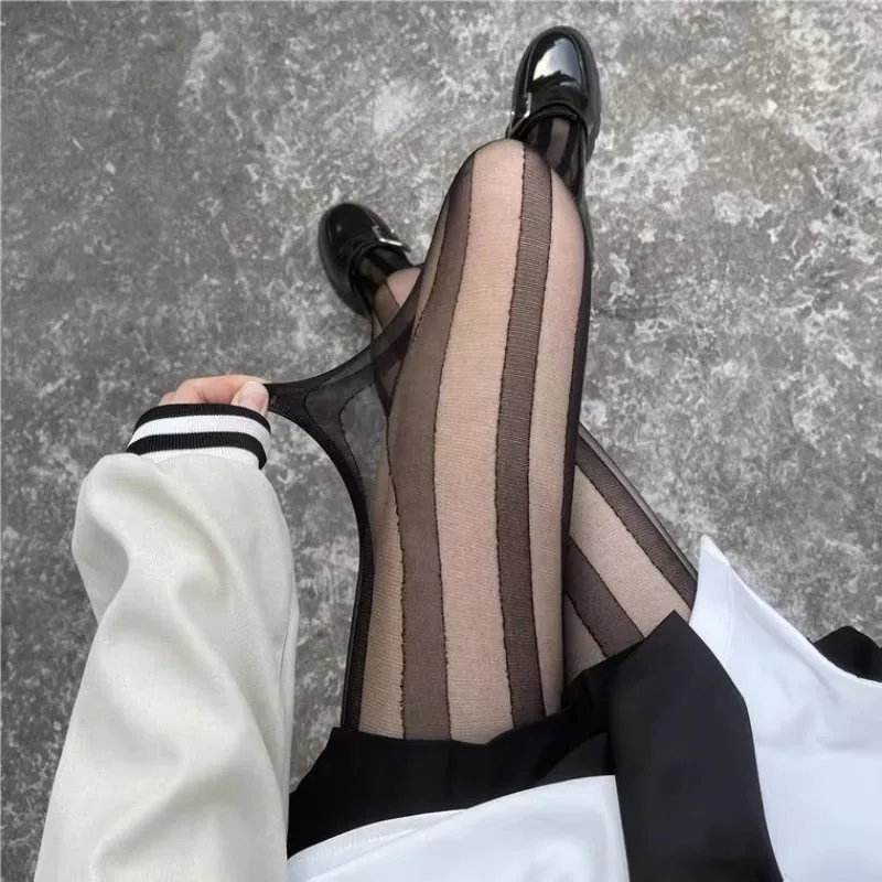 Vintage gestreepte panty's dames sexy pure brede verticale streep zwarte panty's retro klassieke nylon kousen dij hoge kousen