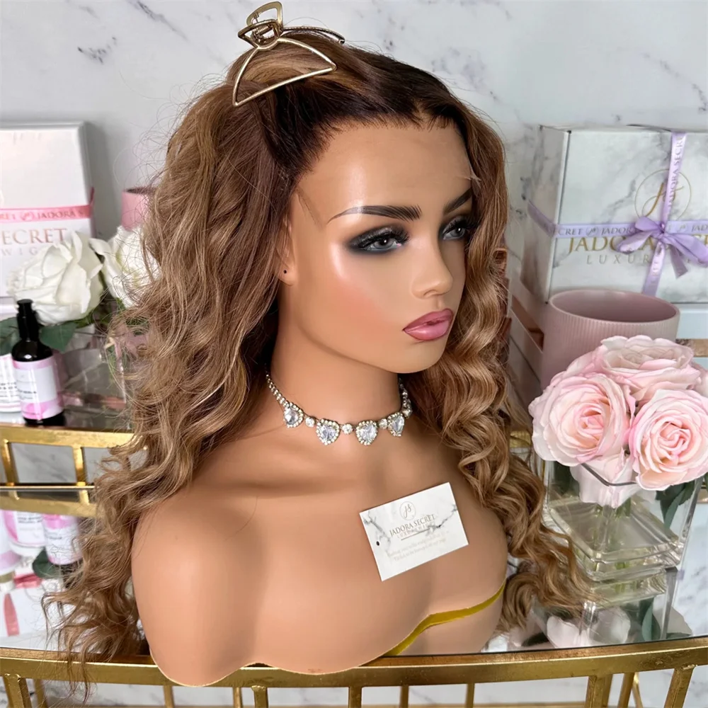 

Синтетический парик для женщин с карамельным балаяжем и темными корнями, волнистый, кудрявый, из термостойкого волокна, с кружевной передней частью 13x4, свободная линия роста волос