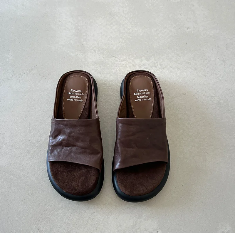 Französische Retro-Sandalen mit offenem Zehenbereich für Damen, bequem, leicht, luxuriös, Sommer, flach, weiche Sohle, dicke Plateau-Hausschuhe
