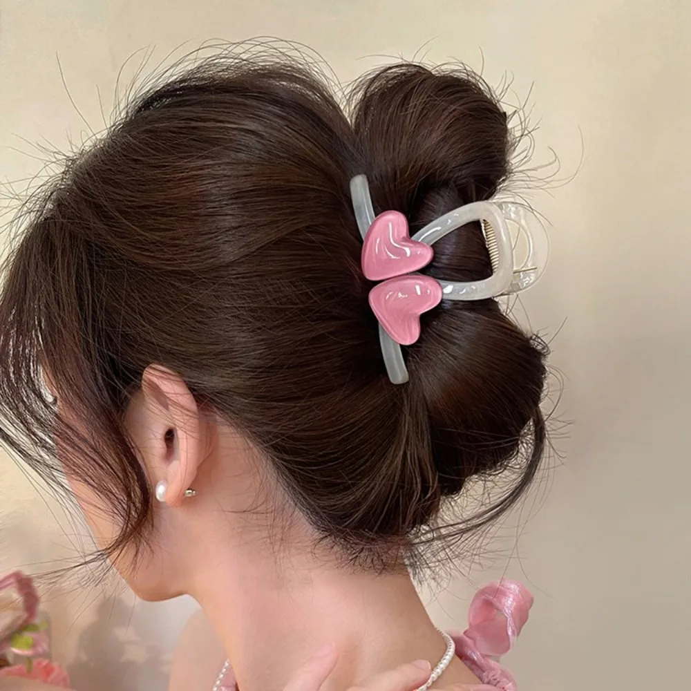 

Gift Transparent Heart Shark Clip Korean Style Headwear Love Hair Claw Hairgrips Waterproof Resin Shark Clip Festival