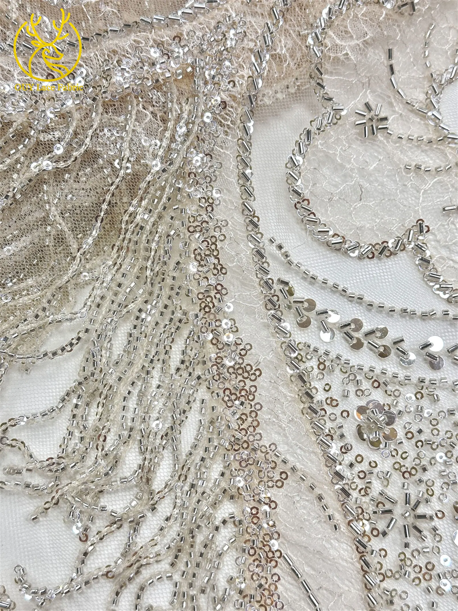 Goldene französische 3D-Laser-Quasten-Perlen-Spitze, luxuriöser afrikanischer Pailletten-Spitzenstoff, nigerianischer Mesh-Spitzenstoff für Damen-Hochzeiten – Detail 11