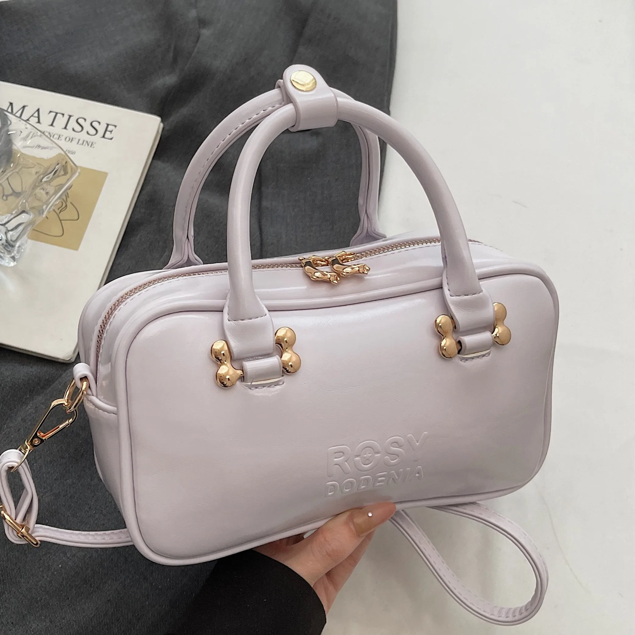 

Модная женская сумка-боулинг из мягкой кожи с клапаном, простая сумка через плечо, сумка-тоут, сумка-сэтчел для женщин