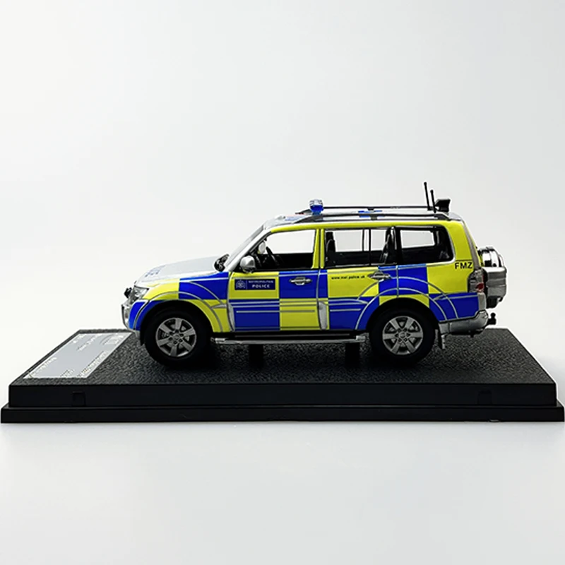 Vitesse 1:43 Scale Diecast Alloy Pajero London Police Sedan Toys Car Model Classic Adult Souvenir Collection Gift Static Display