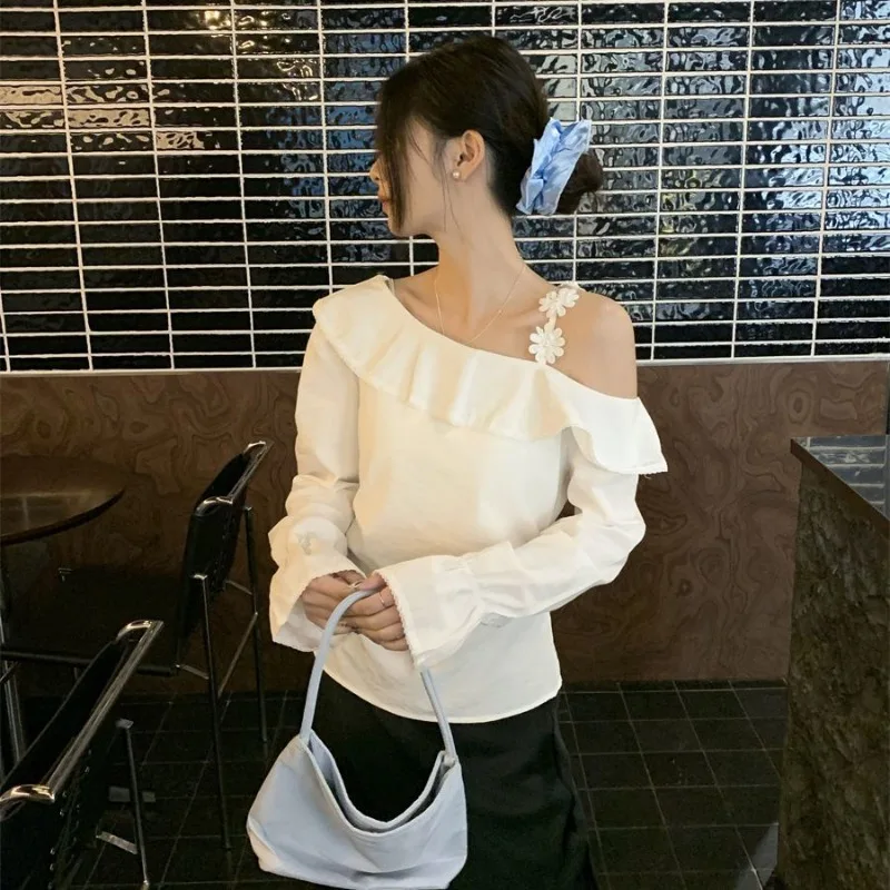 

French Ruffle Tender Style White Long Sleeve Blouse Women's Unique Design Top