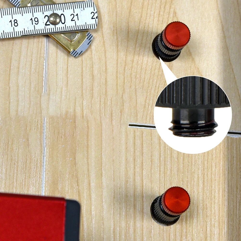 

2 штуки треугольных зажимов-линейок из алюминия для точных измерений и черчения