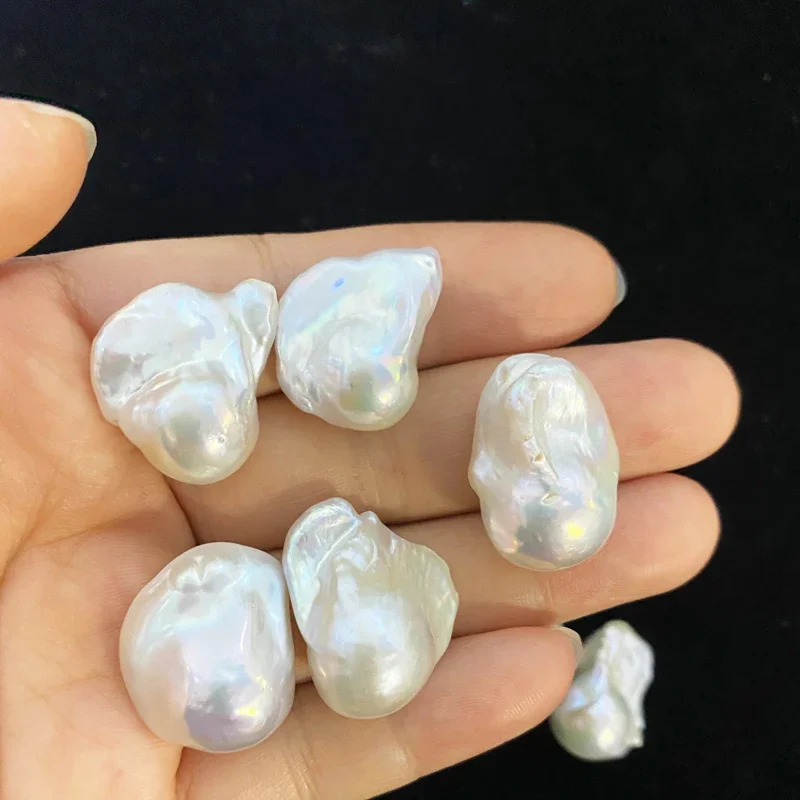 

Wholesale 2A Natural Irregular White Baroque Pearl 15-16mm 16-17mm Big Size Freshwater Baroque Pearls Beads for Pendant Earring