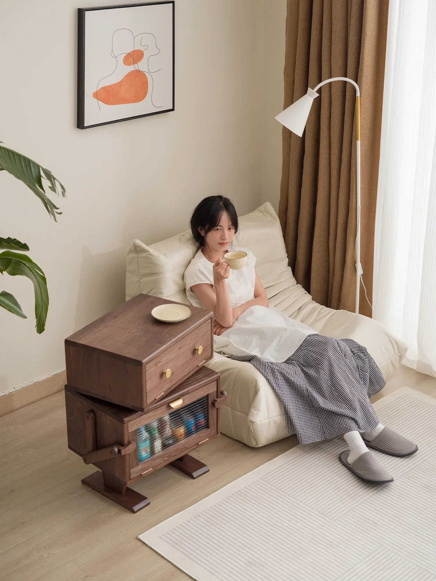 

North American black walnut robot side cabinet solid wood sofa side several living room storage bedside table children cartoon