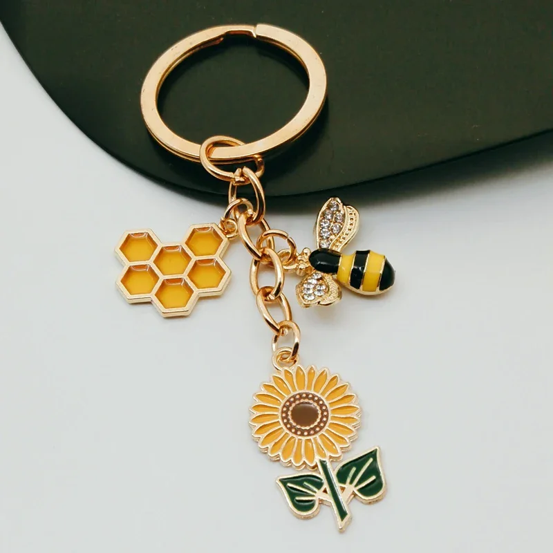 Lovely Enamel Keychain Sun Flower Honeycomb Bee Keychain Garden Keychain Handmade Jewelry for Friendship Between Men and Women