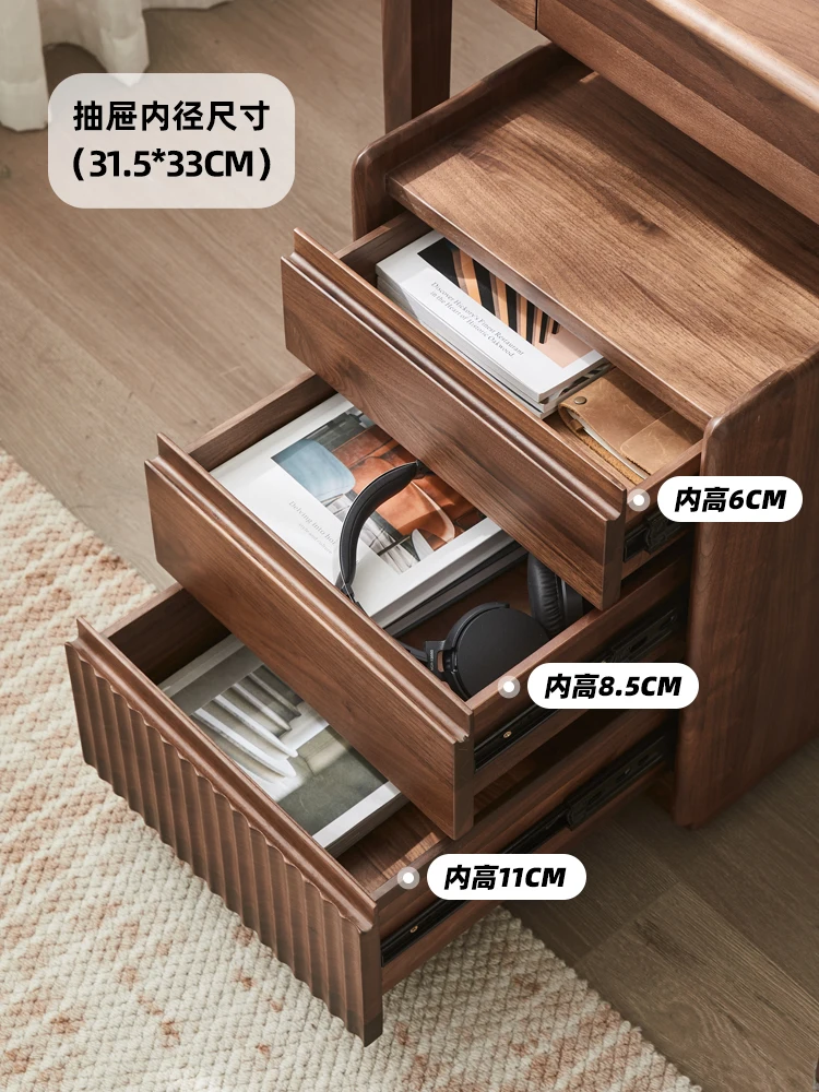 طاولة بجانب السرير من خشب الجوز الأسود، وخزانة ضيقة من الخشب الصلب، وخزانة جانبية حديثة وبسيطة وقابلة للإزالة