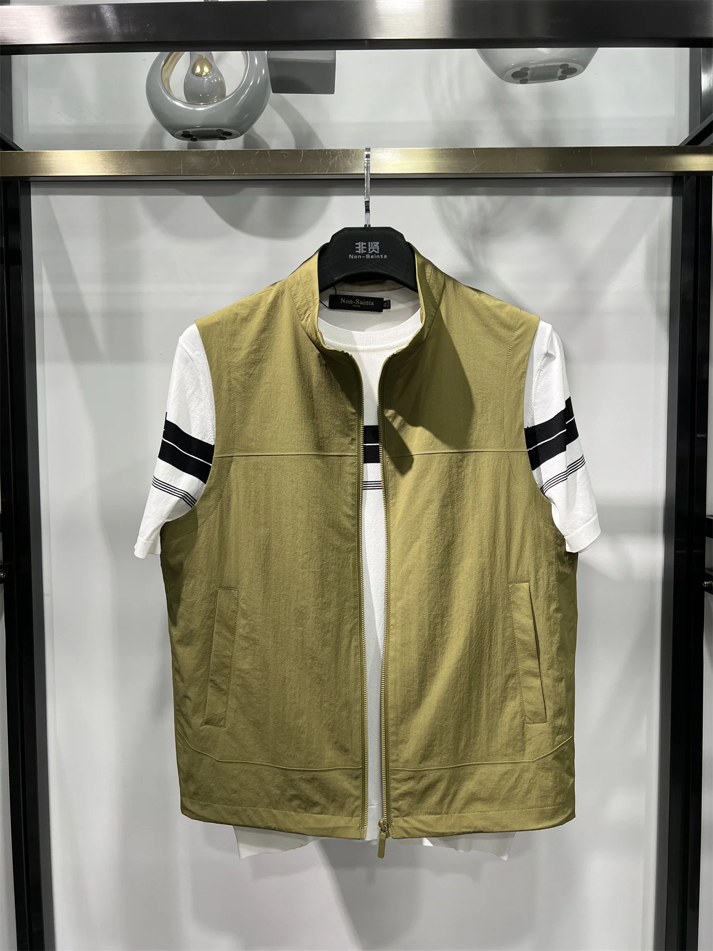 

Non-Saints Men's Busin Casual Zipper Collar Vest Versatile Leisure Outerwear Jaet Stand Fit Spring Season Nylon Spand...