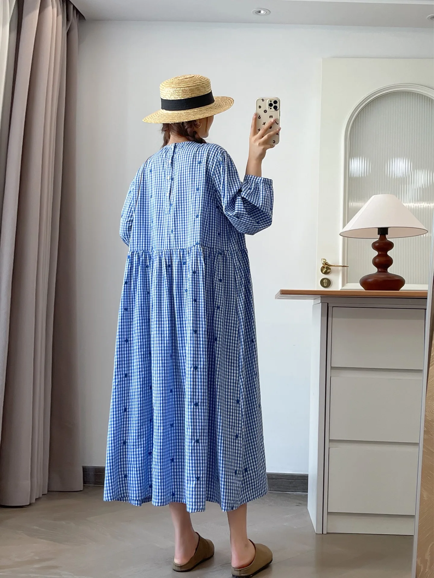 สาวญี่ปุ่น Mori Vintage ลายสก๊อตดอกไม้เย็บปักถักร้อยผ้าฝ้ายเสื้อผู้หญิงฤดูใบไม้ร่วงใหม่ O-คอยาวแขนยาวลําลองหลวมชุด Midi