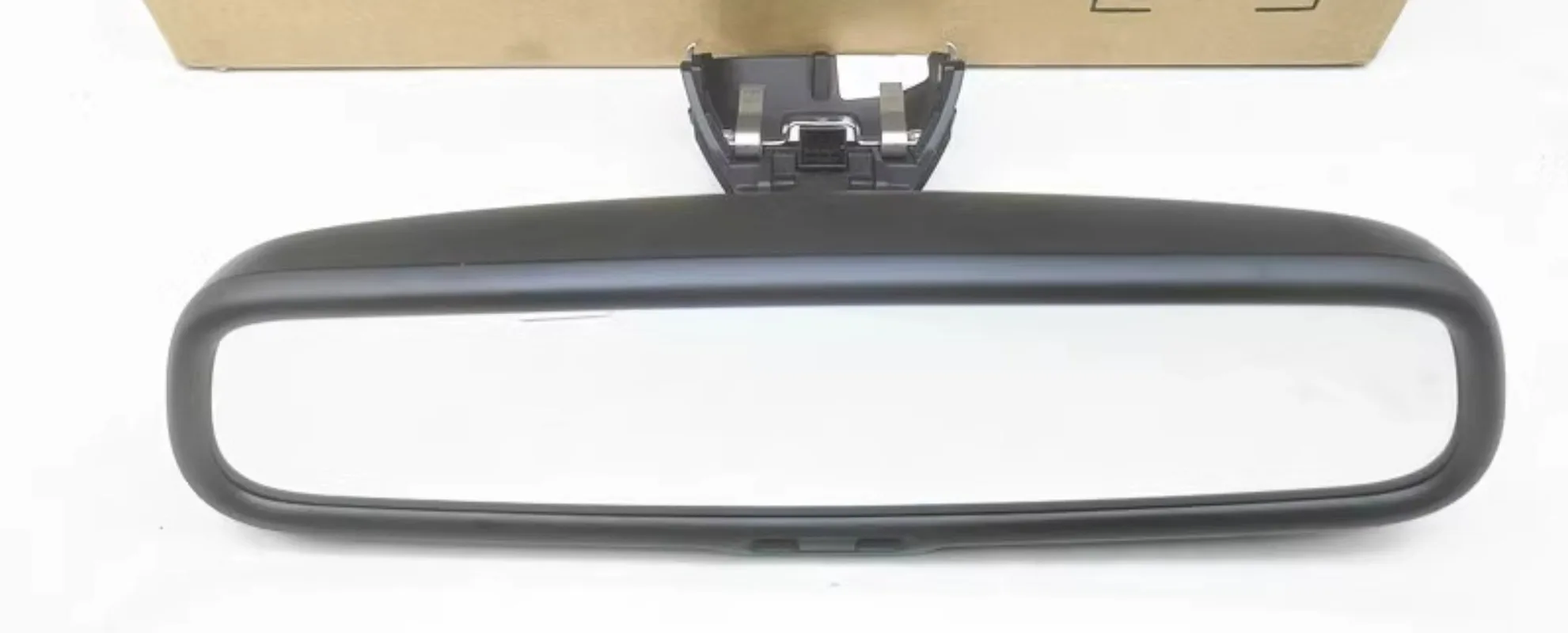 

Rearview Mirror with Rain Sensor Luxury Anti-glare for 2007-2014 Skoda Octavia