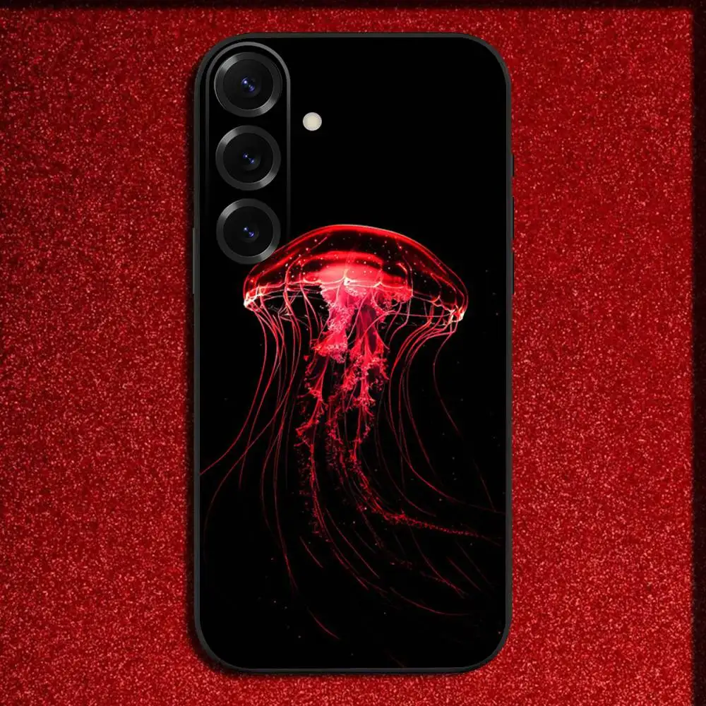 光るクラゲ柄スマホケース Samsung S25、S24、S21、S22、S23、S30、Ultra、S20、Plus、Fe、Lite、5G対応 ブラックカバー