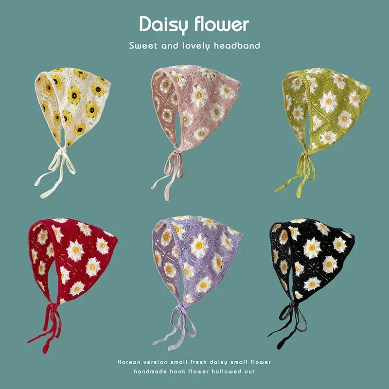 

Fashionable and Versatile Triangular Scarf Hand Crocheted Women's Headband Retro Cute and Sweet Little Daisy Headband