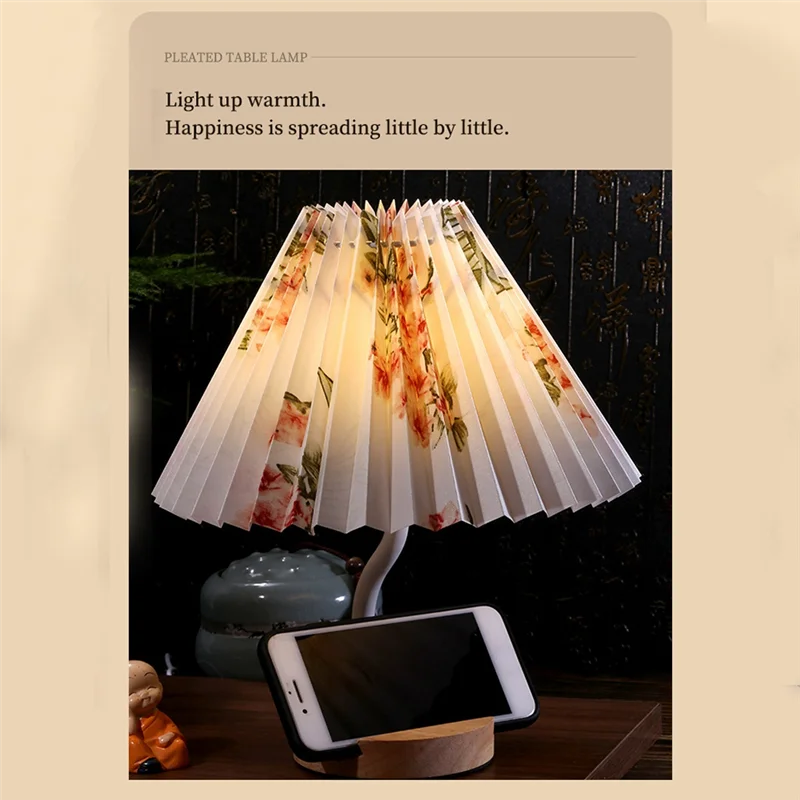 

AK25-Three-Color Bedroom Sleep Lamp USB Vintage Pleated Fabric Table Lamps Wooden Base Table Lamp With Bracket Groove