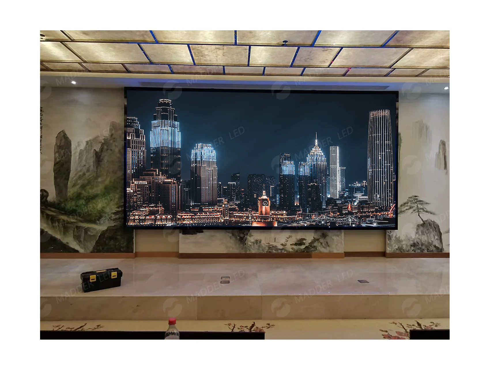 145 Inch 2K/4K HD Removable LED Screen Display for Meeting Education