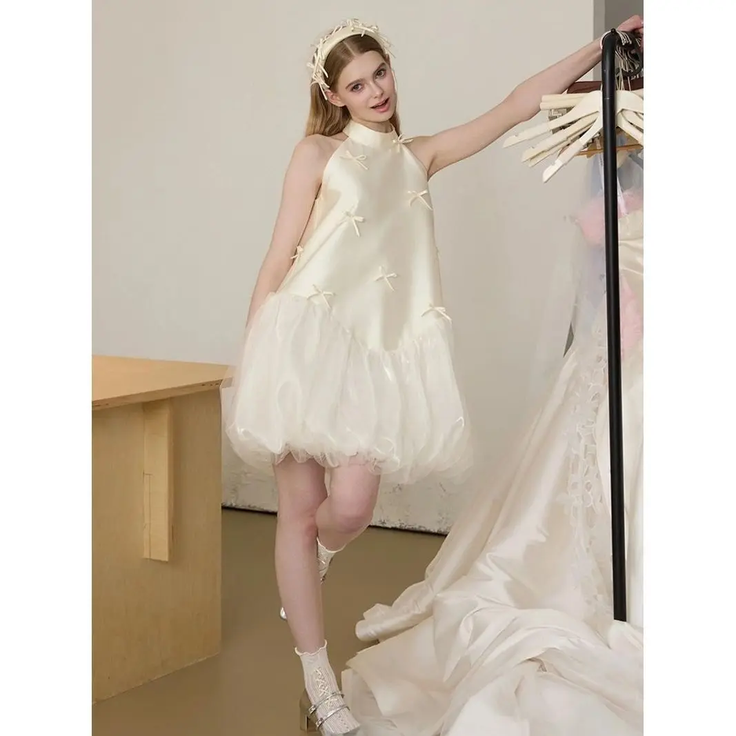 

Женское короткое платье-комбинация из французского атласа с вырезом халтер, без рукавов, с бантом, элегантное, роскошное, для миниатюрных женщин, коллекция Лето 2026