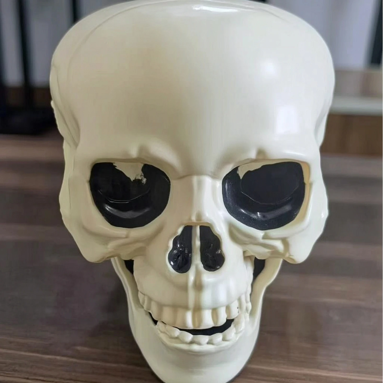 3 Pieces Skull and Skeleton Arms Scary Skeleton Arm Stakes Halloween Lawn Stakes Lifelike Plastic