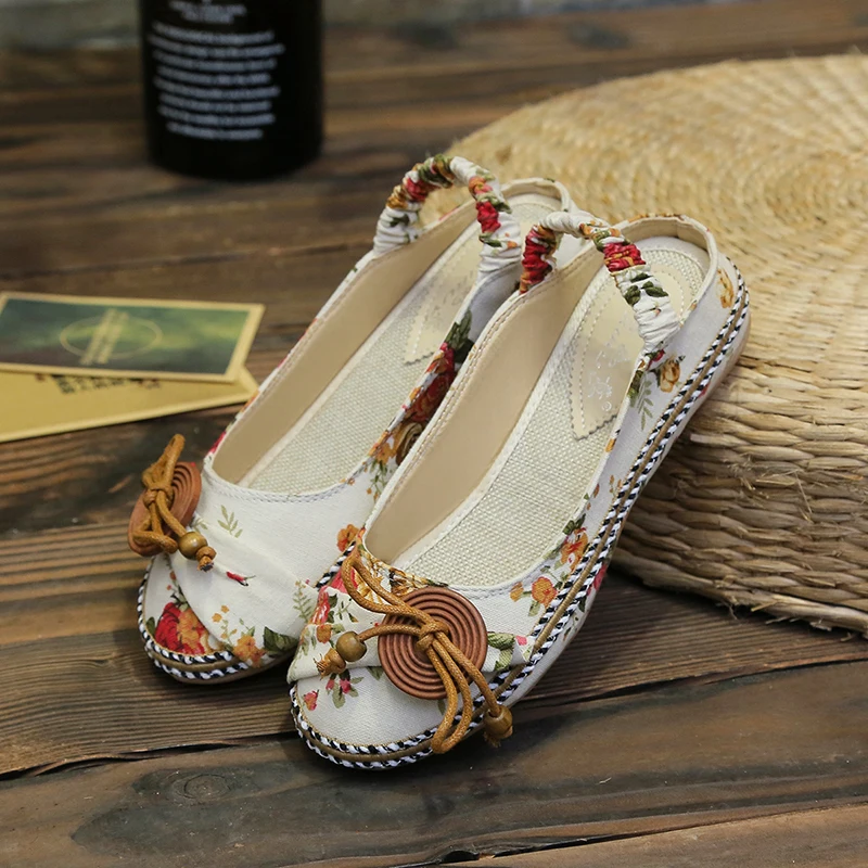 2022 Spring and Summer Fashion Trend Large Size Round Head Ethnic Style Flower Low-top Flat Heel Breathable One-word Strap Shoes