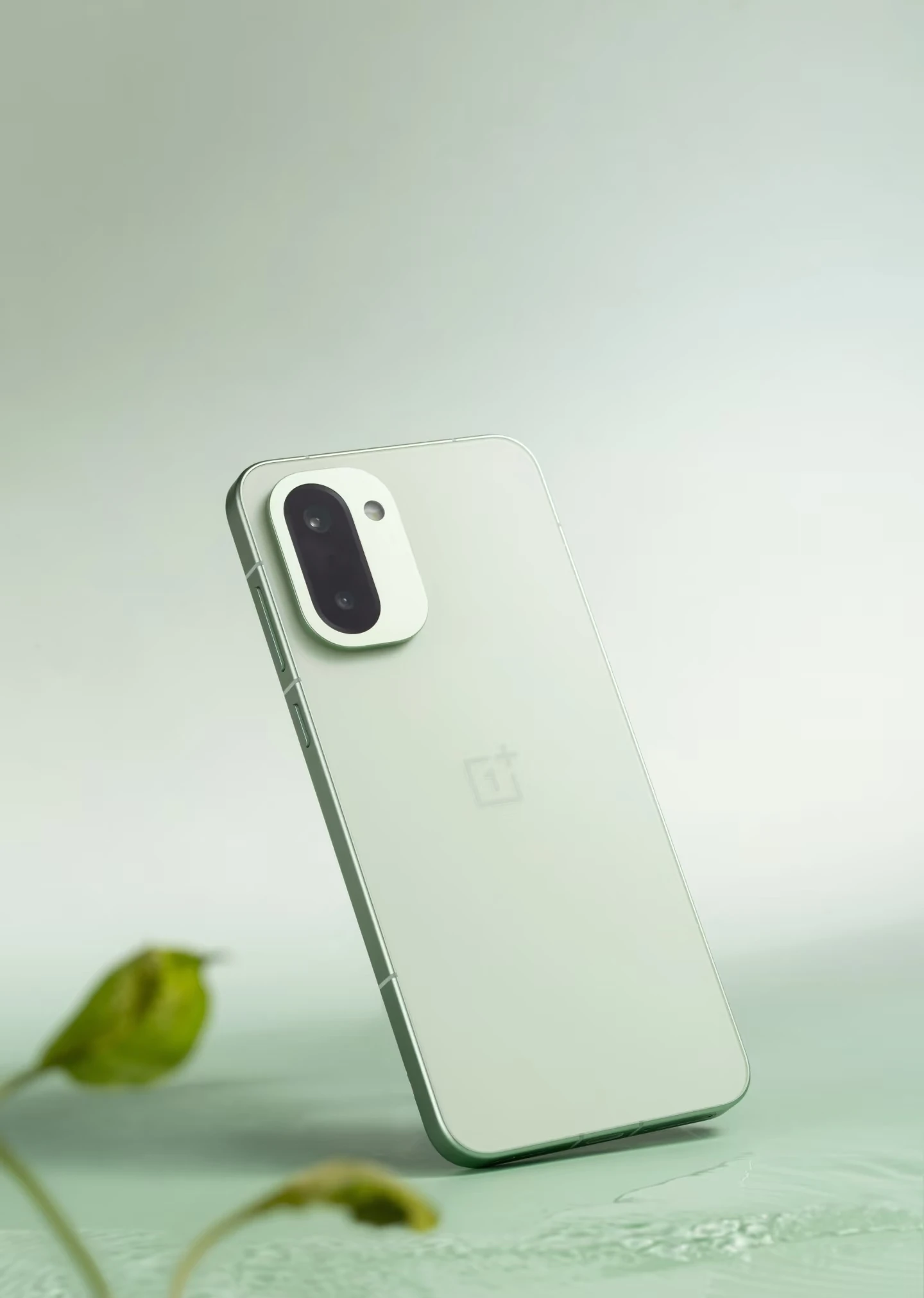 OnePlus Ace6T 5G Unlocked China Version 6.83 inch AMOLED 165HZ Snapdragon8 Gen5 8300mAh SuperVOOC100W Charge 50MP Google Play