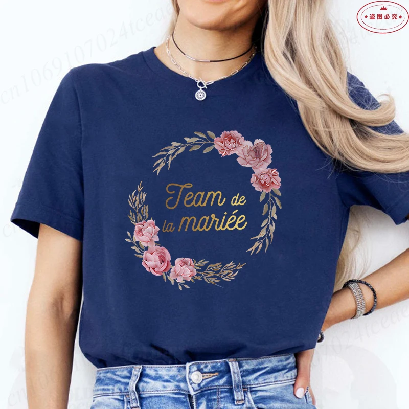 Frans meisje team bruid T-shirt vrijgezellenfeest bloemenkrans grafische tops Evjf toekomstige bruids douche bruiloft partij Tees