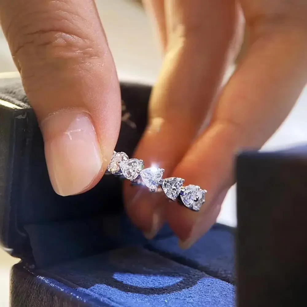 2023 Nieuwe Mode Vrouwen Ring Trend Wit Kristal Zirkoon Engagement Design Ringen voor Vrouwen Huwelijksverjaardag Sieraden