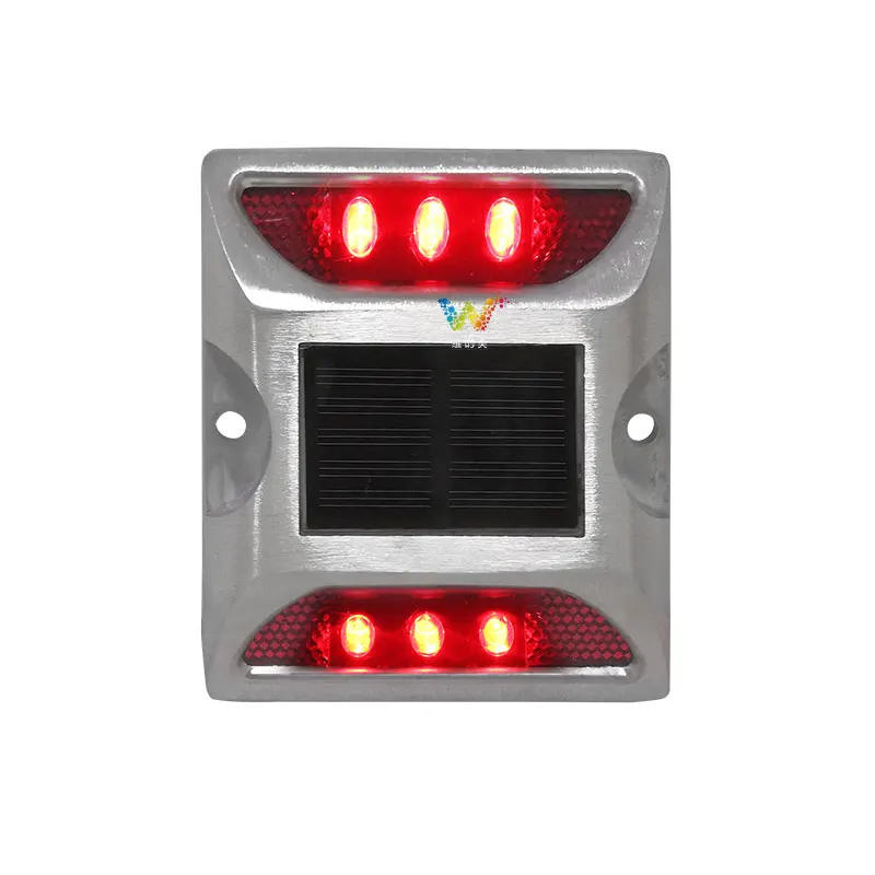 40 قطعة حزمة واحدة تعمل بالطاقة الشمسية LED Road Stud Blue Road Flashing Light