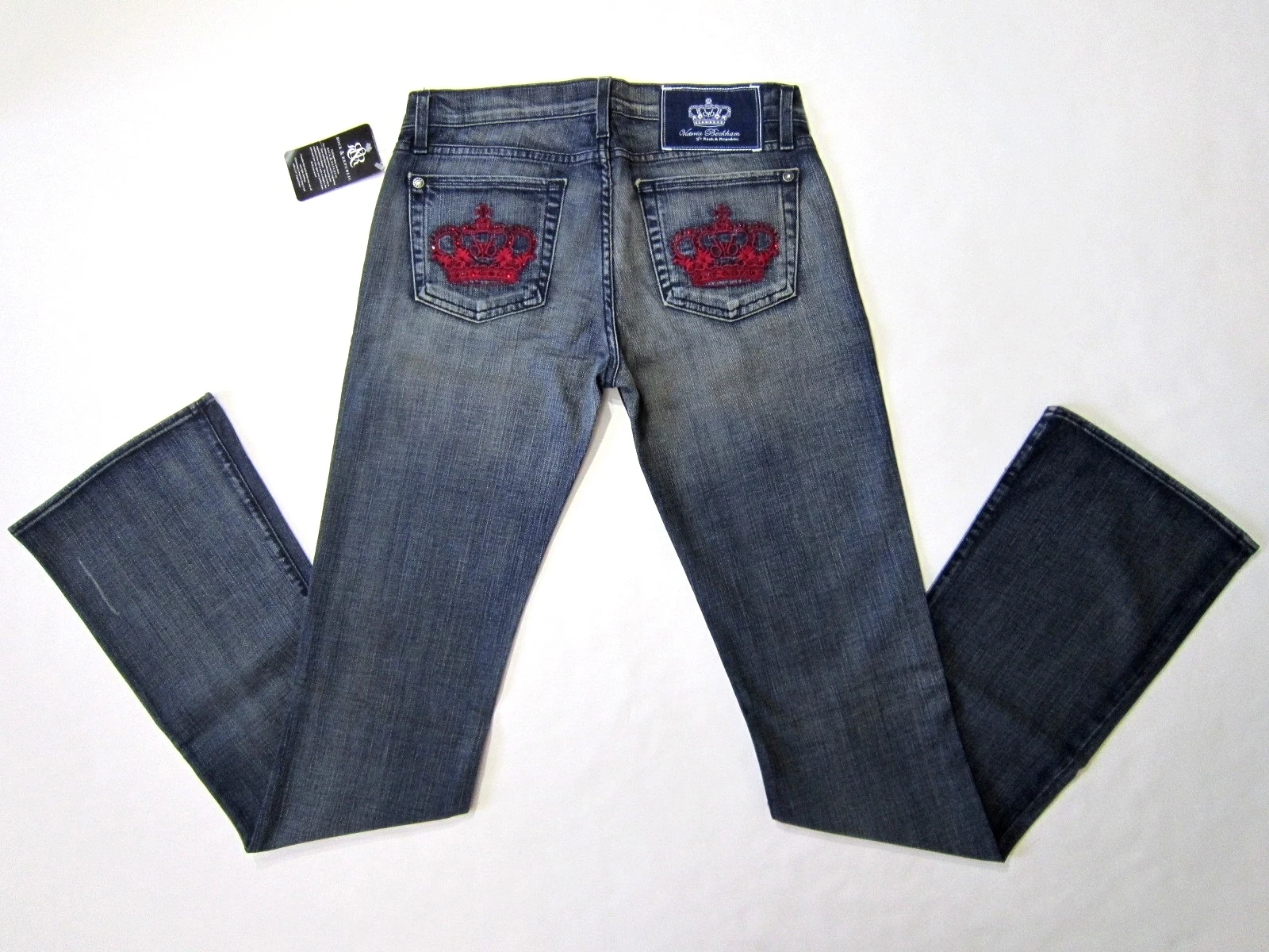 レディースレッドジーンズ、レッドスパンコールクラウン刺繍入りハイウエストデニムパンツ、ヴィクトリア・ベッカムデザイン、ファッショナブルなカジュアルトラウザーズ