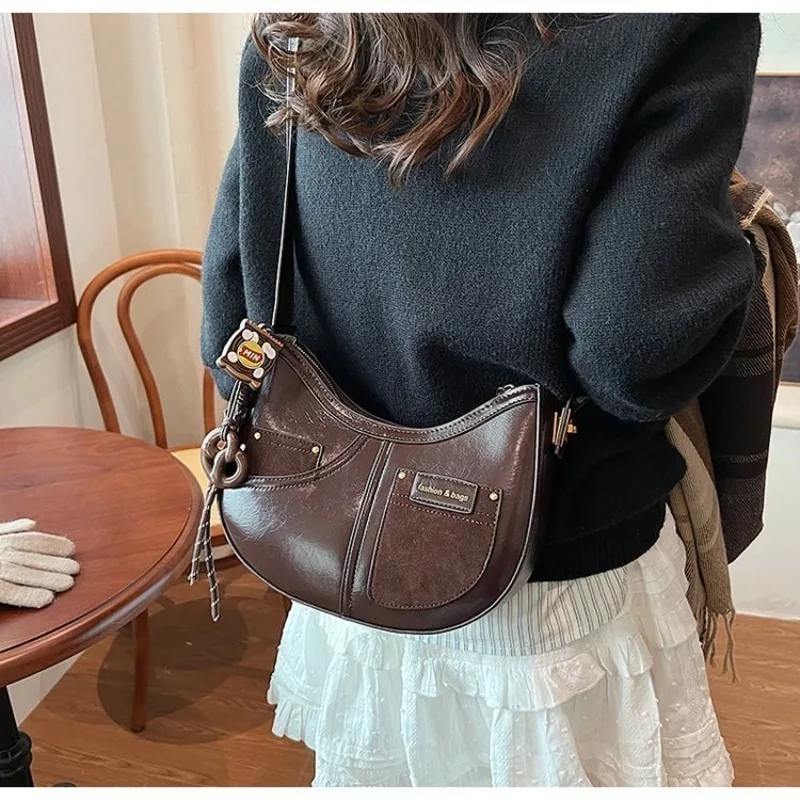 

Women's Everyday Style Brown Faux Leather Crescent Hobo Shoulder Bag, For Work, Travel, Daily Commute & Casual Street Style