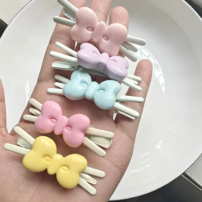 Cute Bow Hair Clip 5 Colors Non-Slip Duckbill Clips Elegant Side Bang Clips for Girls Fashion Y2k Hair Accessories Tight Hold view 6