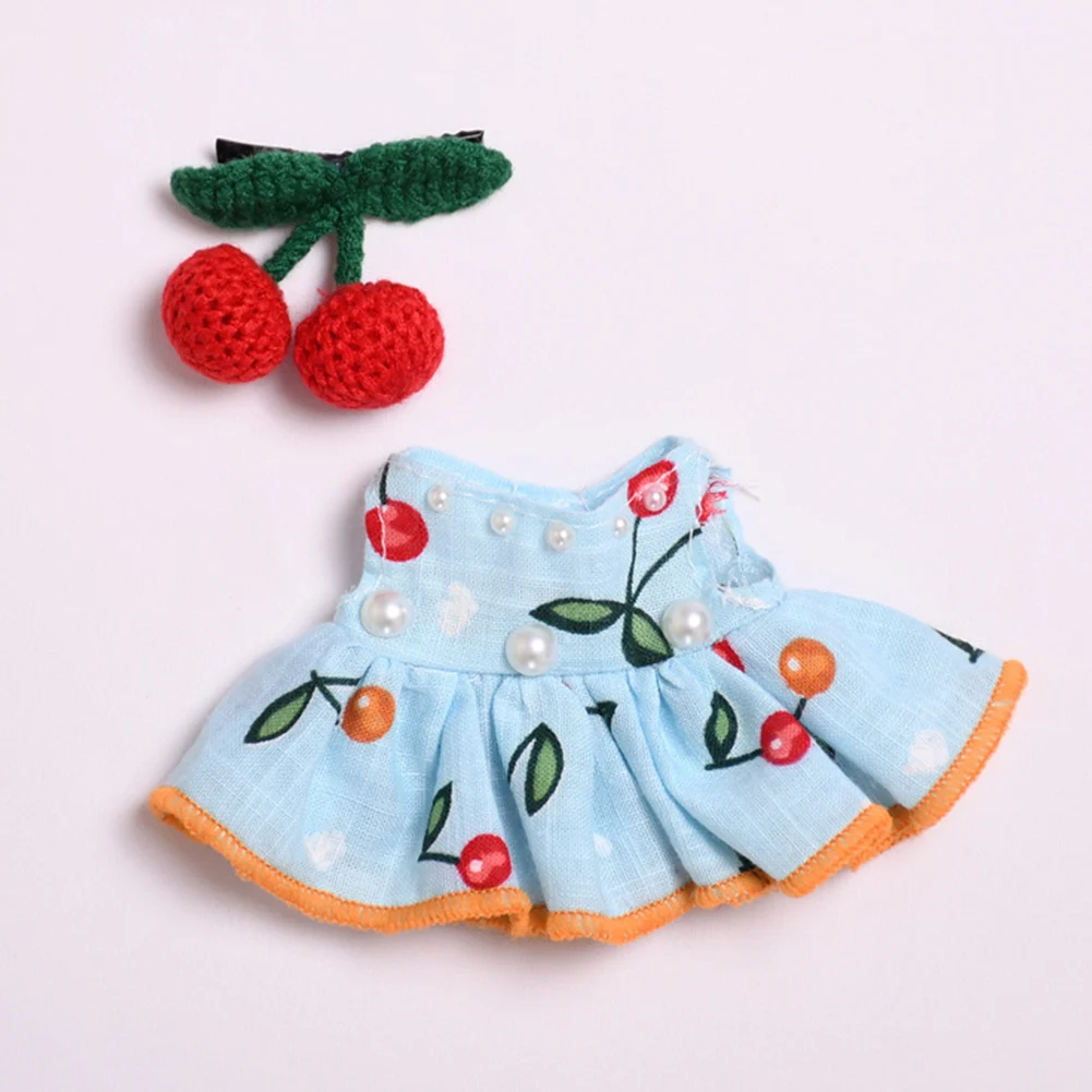 

Mini Doll Outfit Soft Knitted Sweater Suit Doll Accessory Cherry Pleated Skirt Hairpin Set for labubu Baby Kid DIY Creative Toy