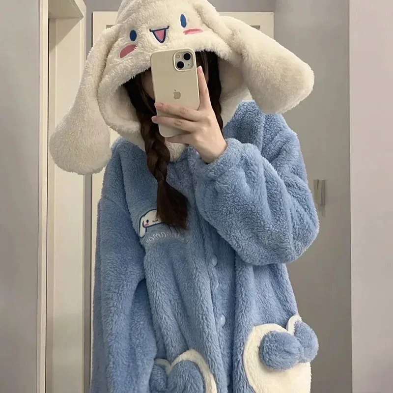 

Anime Woman and Girl, Kuromi Cinnamoroll, Extra Thick Coral Flannel Homewear for Winter, Nightdress, Fabric Costume