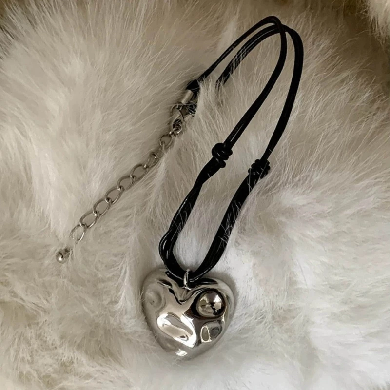 Unique Twisted Drawstring Necklace Versatile Rope Necklace Stylish Accessory Heart Pendant Necklace for Party Daily Wear image 2